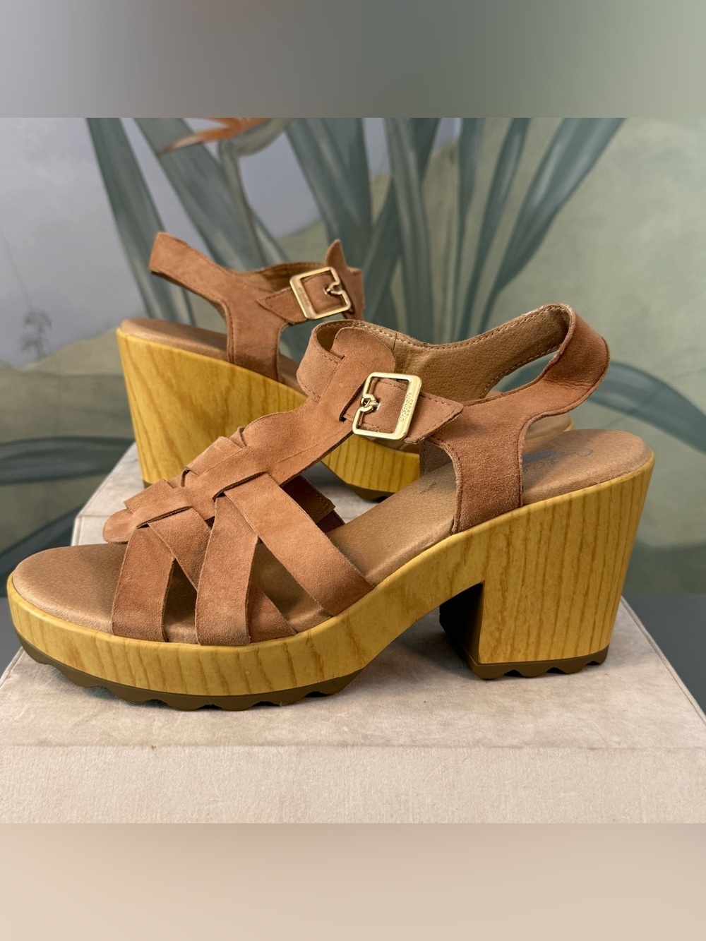 Dr. Scholl's Tan Suede Platform Slingback Sandals, size 10, NWOT - Picture 2 of 7